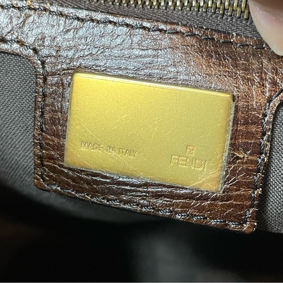 Fendi mezzaluna hobo bag with COA - Picture 9 of 16